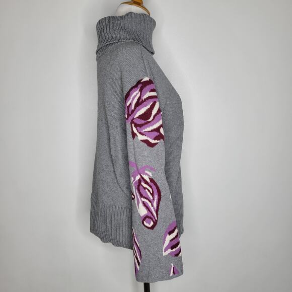 CAbi Eden Pullover Sweater Turtleneck Gray Bell Sleeves Gray Floral Women Medium - Picture 4 of 13